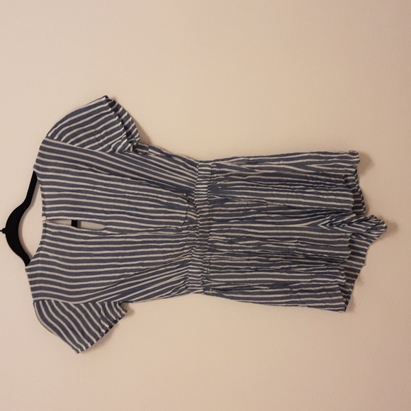 HOLLISTER - striped romper size S - Picture 3 of 4